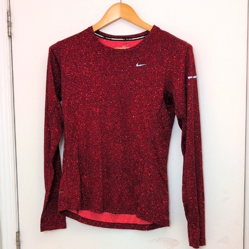 NIKE RED ATHLETIC TOP SIZE SMALL - Picture 2 of 6